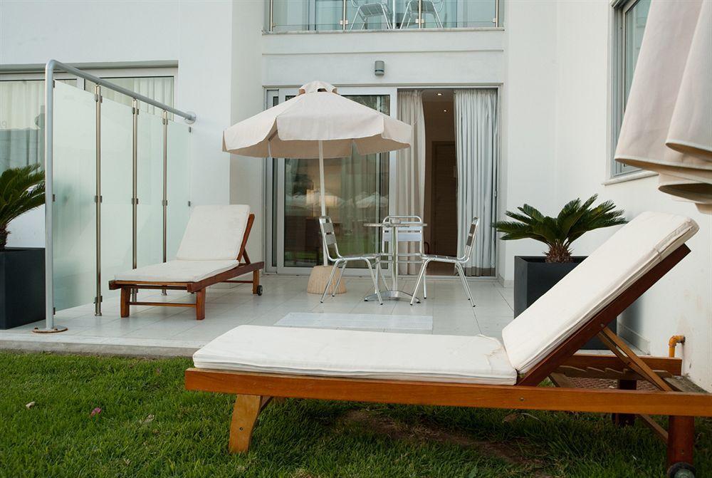Frixos Suites Hotel Apartments Larnaca Exteriör bild